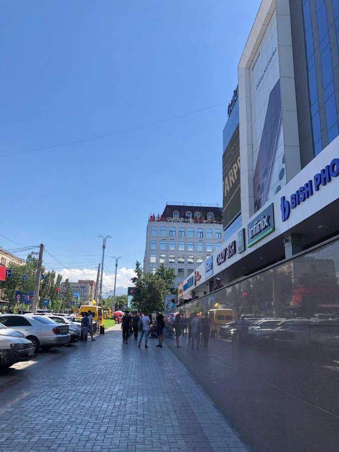 Downtown Homestay Bishkek Exterior foto